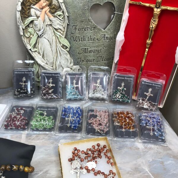 Lee's Fine Jewelry showroom religious display - Highland, IL