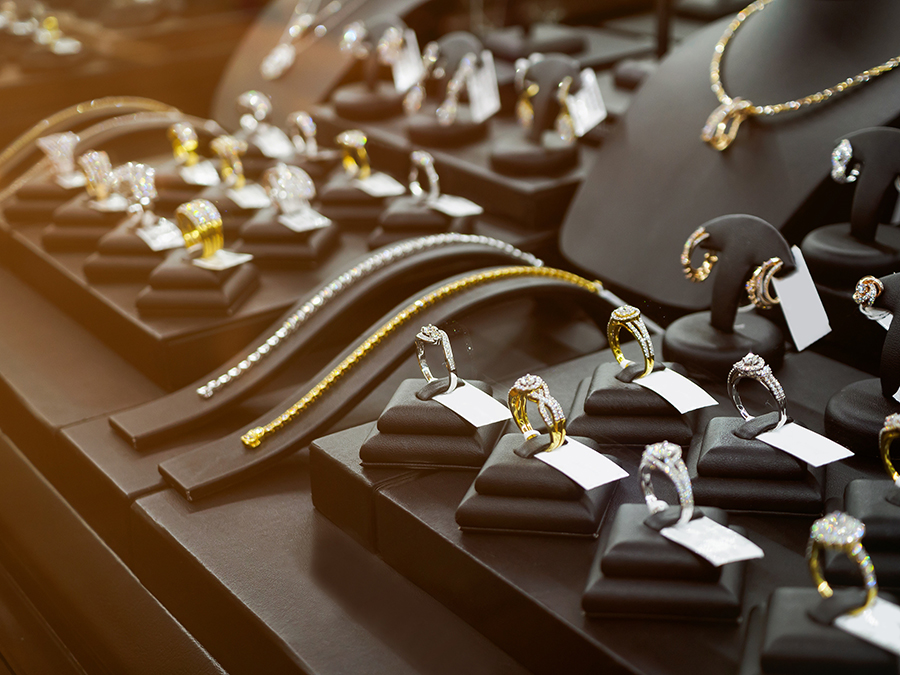 fine jewelry display - silver and gold - Vandalia, IL